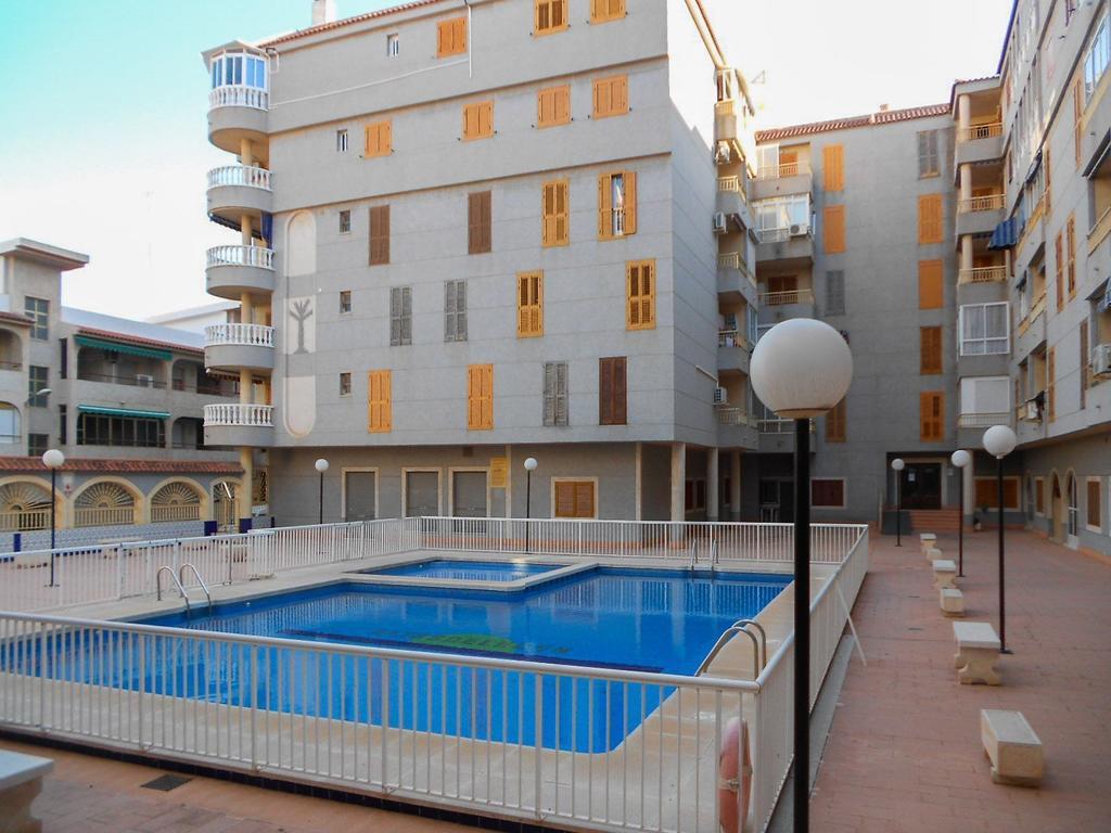 Apartment Asequin Beach Torrevieja Rum bild